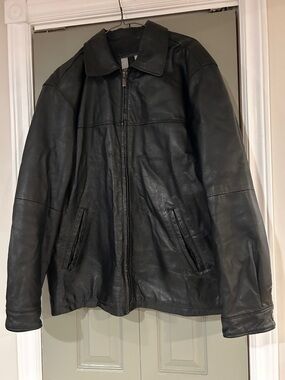 Pelle Cuir Men's Black Leather Zip Front Jacket